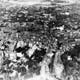 Vue aérienne Henrard v. 1950 (3) : Les quartiers de Cance, de lhôtel de ville et jusquau coteau de Montalivet. Cliché / HENRARD, extrait des collections des Archives départementales de lArdèche